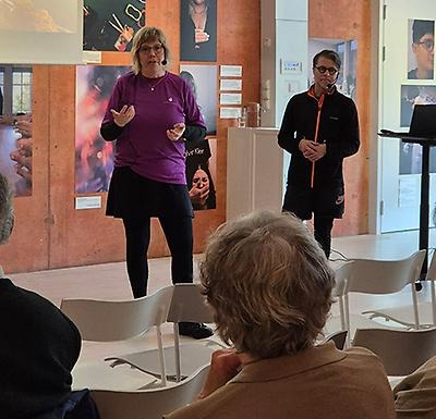 Sofi Fristedt och Oskar Jonsson föreläser på Jönköpings Länsmuseum.